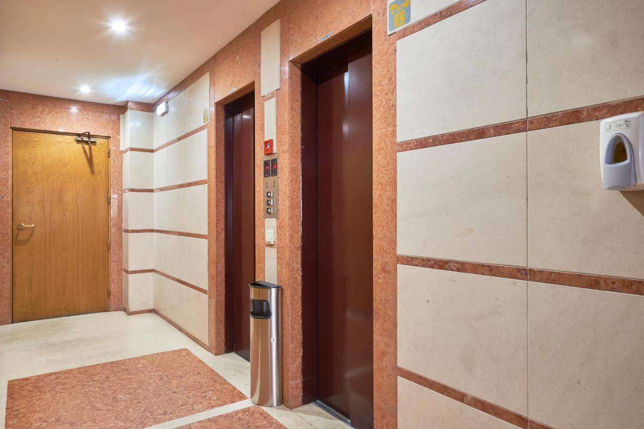 Modern Apartment With Swiming Pool & Garage - Лиссабон Экстерьер фото